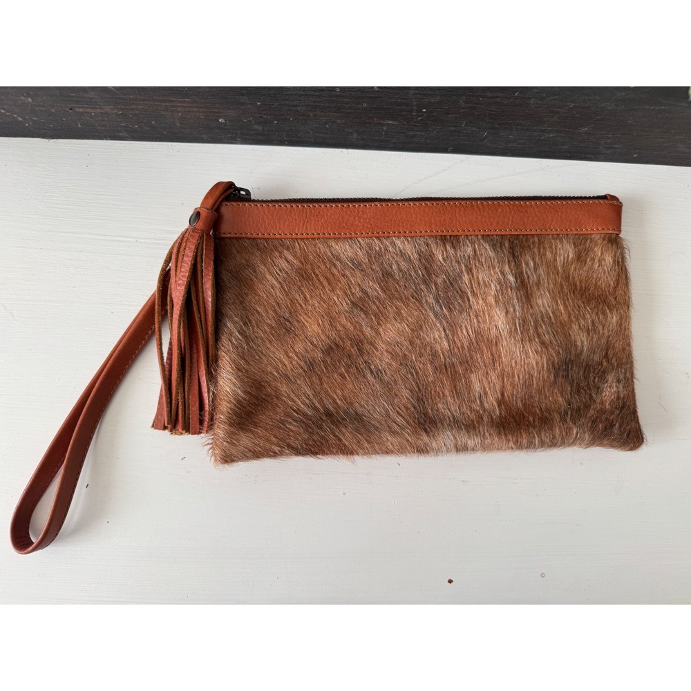 Western Co Cowhide Leather Clutch Wristlet Tassel Zipper Brown Tan